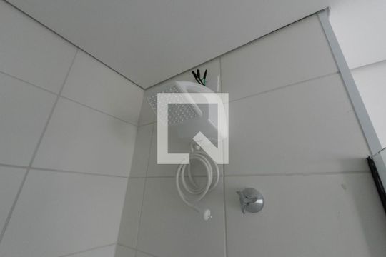 Banheiro de kitnet/studio para alugar com 1 quarto, 25m² em Bela Vista, São Paulo