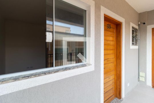 Fachada de kitnet/studio para alugar com 1 quarto, 28m² em Penha de França, São Paulo