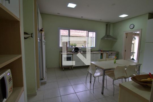 Cozinha de casa à venda com 3 quartos, 370m² em Morumbi, São Paulo
