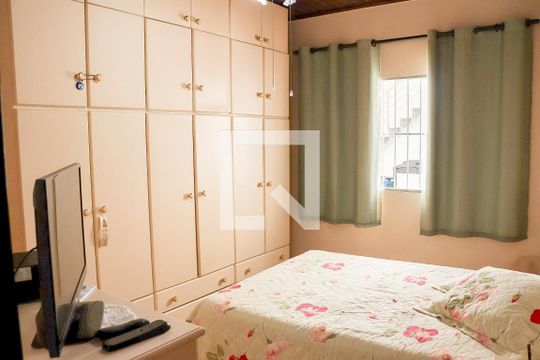 Quarto 1 de casa à venda com 4 quartos, 160m² em Vila Dinorah, São Paulo