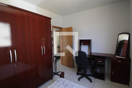 Quarto 2 de apartamento para alugar com 3 quartos, 90m² em Alto Umuarama, Uberlândia