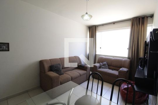 Sala de apartamento para alugar com 3 quartos, 90m² em Alto Umuarama, Uberlândia