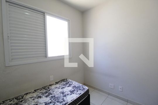 Quarto 1 de apartamento para alugar com 3 quartos, 90m² em Alto Umuarama, Uberlândia