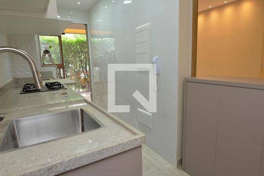 Cozinha de apartamento para alugar com 2 quartos, 69m² em Recreio dos Bandeirantes, Rio de Janeiro