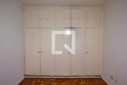 Quarto 1 - Suíte Armários de casa à venda com 3 quartos, 214m² em Vila Industrial (campinas), Campinas