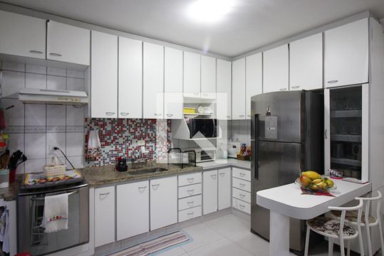 Cozinha de casa à venda com 3 quartos, 146m² em Cj Hab Sao Fernando, São Bernardo do Campo