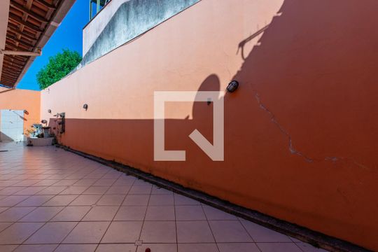 Área Externa de casa à venda com 3 quartos, 294m² em Alípio de Melo, Belo Horizonte