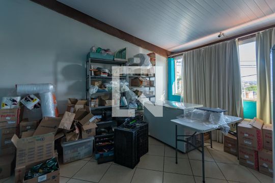 Quarto de Serviço de casa à venda com 3 quartos, 294m² em Alípio de Melo, Belo Horizonte