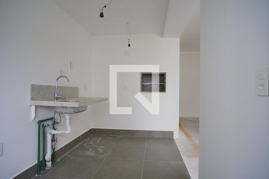 Cozinha de apartamento à venda com 3 quartos, 81m² em São Sebastião, Porto Alegre