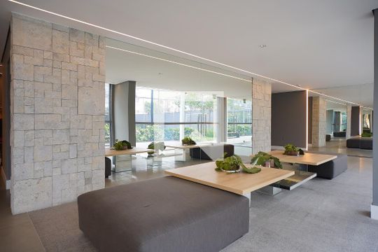 Hall de entrada de apartamento à venda com 3 quartos, 81m² em São Sebastião, Porto Alegre