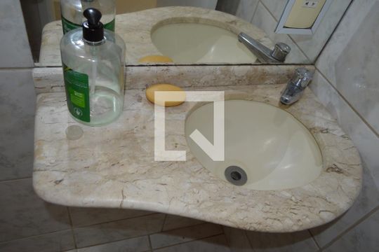 Lavabo de casa à venda com 3 quartos, 133m² em Anil, Rio de Janeiro