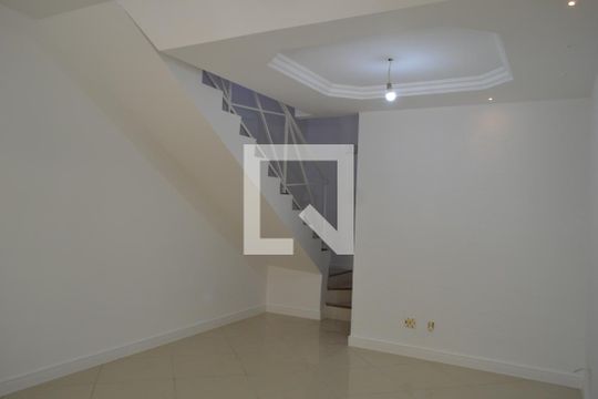 Sala de casa à venda com 3 quartos, 133m² em Anil, Rio de Janeiro