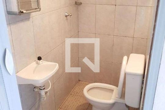 Casa à venda com 6 quartos, 220m² em Ferreira, São Paulo
