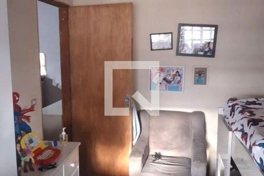 Casa à venda com 6 quartos, 220m² em Ferreira, São Paulo