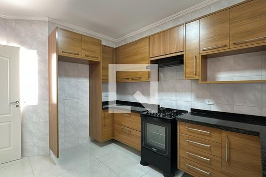 Cozinha de casa para alugar com 3 quartos, 180m² em Santa Felicidade, Curitiba
