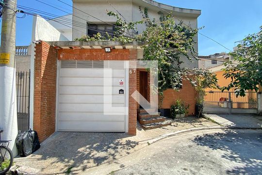 Fachada de casa para alugar com 3 quartos, 400m² em Mooca, São Paulo