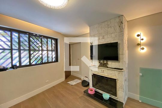 Casa para alugar com 3 quartos, 400m² em Mooca, São Paulo