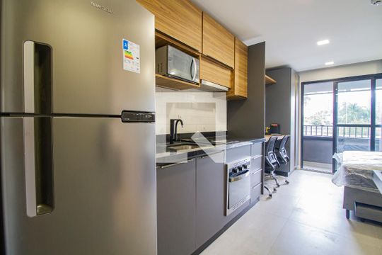 Cozinha de kitnet/studio à venda com 1 quarto, 25m² em Pinheiros, São Paulo