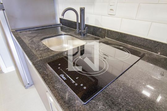 Cozinha de kitnet/studio à venda com 1 quarto, 25m² em Pinheiros, São Paulo