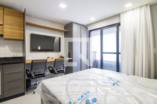 Quarto de kitnet/studio à venda com 1 quarto, 25m² em Pinheiros, São Paulo