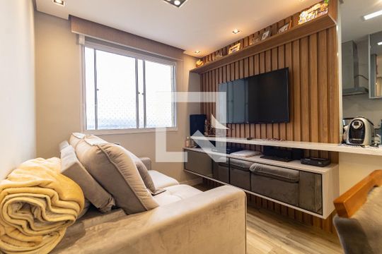 Sala de apartamento para alugar com 2 quartos, 42m² em Jardim Santa Emília, São Paulo