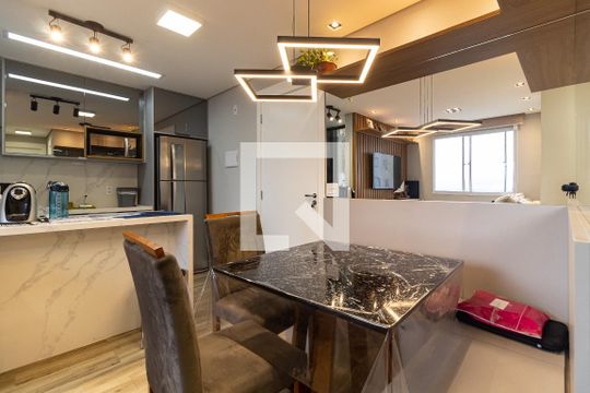 Sala de apartamento para alugar com 2 quartos, 42m² em Jardim Santa Emília, São Paulo