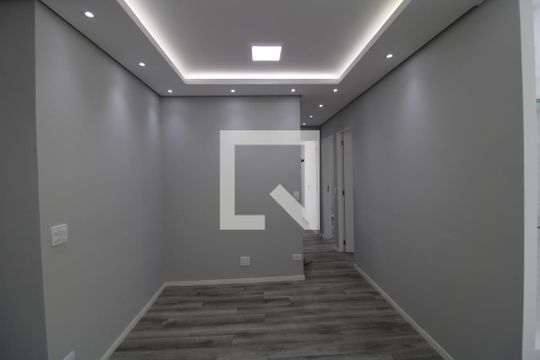 Sala de apartamento para alugar com 3 quartos, 75m² em Vila Sofia, São Paulo