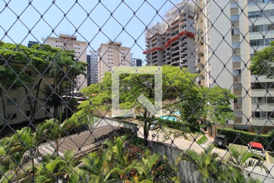 Vista da sacada de apartamento para alugar com 3 quartos, 75m² em Vila Sofia, São Paulo