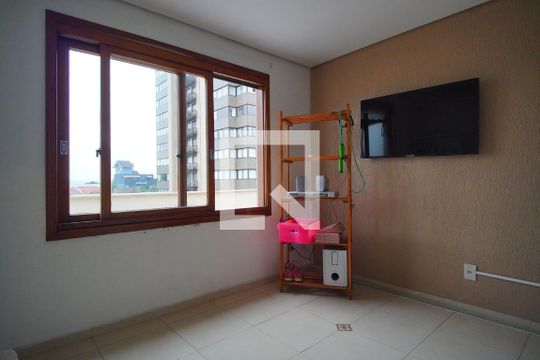 Quarto  de apartamento à venda com 1 quarto, 70m² em Jardim Itu, Porto Alegre