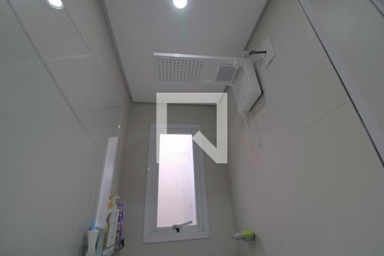 Chuveiro banheiro comum de casa para alugar com 3 quartos, 250m² em Jardim Consorcio, São Paulo