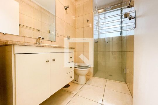 Banheiro de apartamento à venda com 2 quartos, 77m² em Jardim Paulista, São Paulo