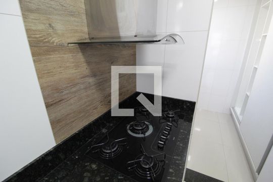 Cozinha de apartamento para alugar com 3 quartos, 127m² em Granada, Uberlândia