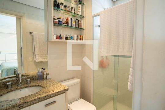 Banheiro da Suíte de apartamento à venda com 1 quarto, 77m² em Cerqueira César, São Paulo
