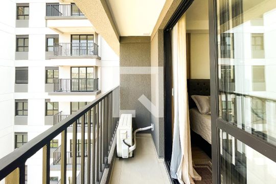 Studio/Varanda de kitnet/studio para alugar com 1 quarto, 24m² em Pinheiros, São Paulo