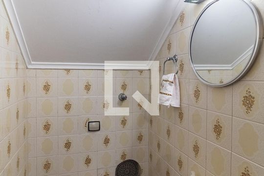 Lavabo de casa à venda com 3 quartos, 180m² em Vila Santo Estefano, São Paulo