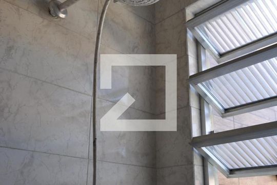 Banheiro de serviço  de casa à venda com 3 quartos, 120m² em Cachambi, Rio de Janeiro