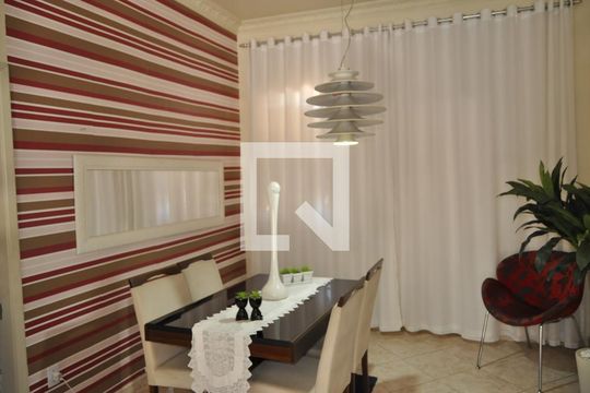 Sala  de casa à venda com 3 quartos, 120m² em Cachambi, Rio de Janeiro