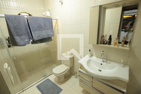 Banheiro da Suíte de casa à venda com 3 quartos, 200m² em Barreiro, Belo Horizonte