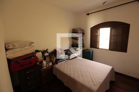 Quarto 2 de casa à venda com 3 quartos, 200m² em Barreiro, Belo Horizonte