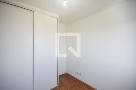 Quarto 2 de apartamento para alugar com 2 quartos, 51m² em Jardim Monte Alegre, Taboão da Serra