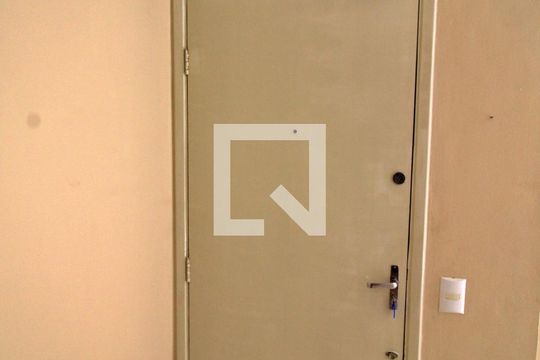 Entrada de apartamento para alugar com 2 quartos, 44m² em Jardim Catanduva, São Paulo
