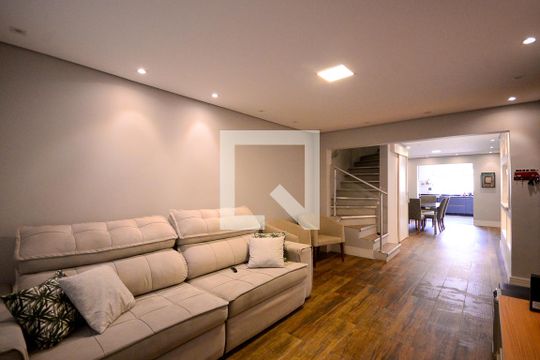 Casa à venda com 3 quartos, 190m² em Vila Brasilina, São Paulo