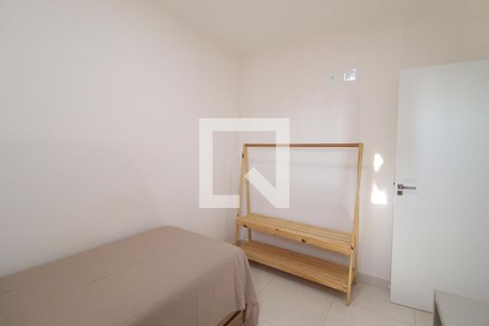 Quarto 1 de apartamento para alugar com 2 quartos, 50m² em Pampulha, Uberlândia
