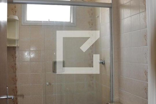 Banheiro de apartamento para alugar com 1 quarto, 50m² em Centro, Campinas