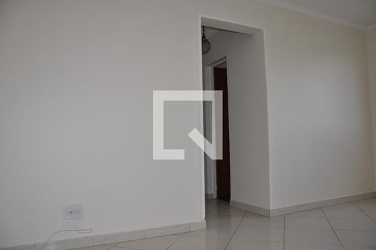 Sala de apartamento para alugar com 1 quarto, 50m² em Centro, Campinas
