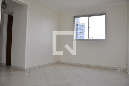 Sala de apartamento para alugar com 1 quarto, 50m² em Centro, Campinas