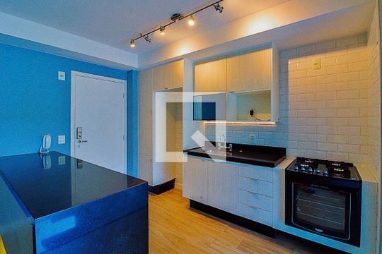 Cozinha de apartamento à venda com 2 quartos, 57m² em Vila Andrade, São Paulo