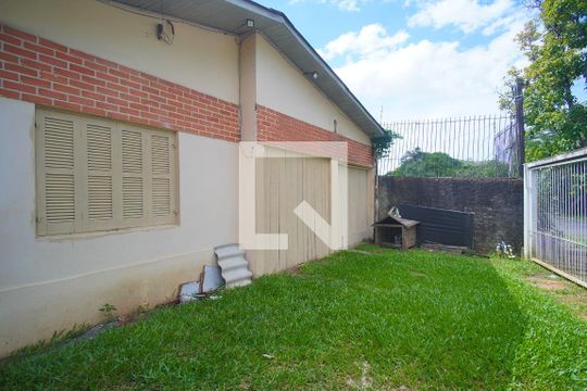 Quintal de casa para alugar com 3 quartos, 80m² em Cristo Rei, São Leopoldo