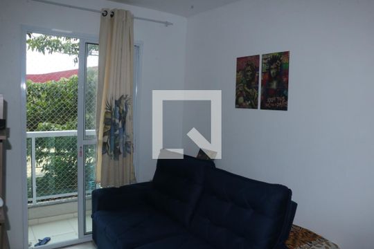 Apartamento para alugar com 2 quartos, 48m² em Cruzeiro do Sul, Nova Iguaçu