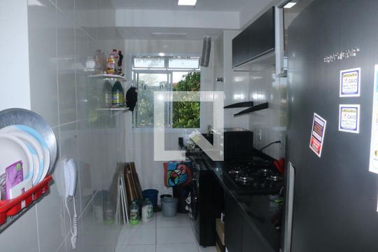 Sala de jantar de apartamento para alugar com 2 quartos, 48m² em Cruzeiro do Sul, Nova Iguaçu